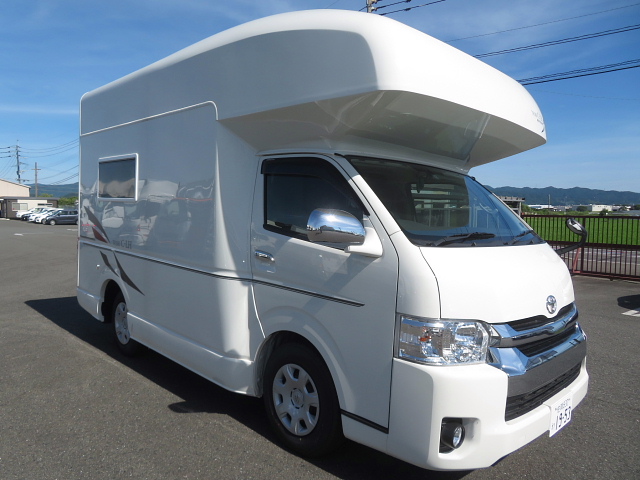 トヨタ CBA-TRH214W改