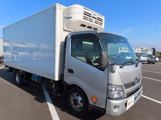 日野 TKG-XZU722M
