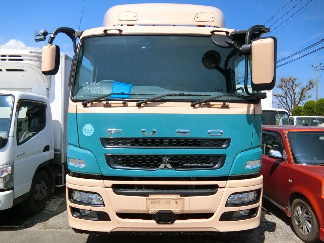 株式会社カネタニ 中古トラック パーツの総合センター