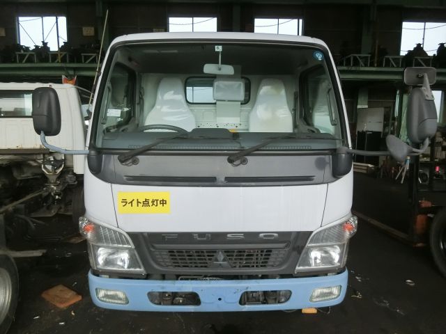 株式会社カネタニ 中古トラック パーツの総合センター